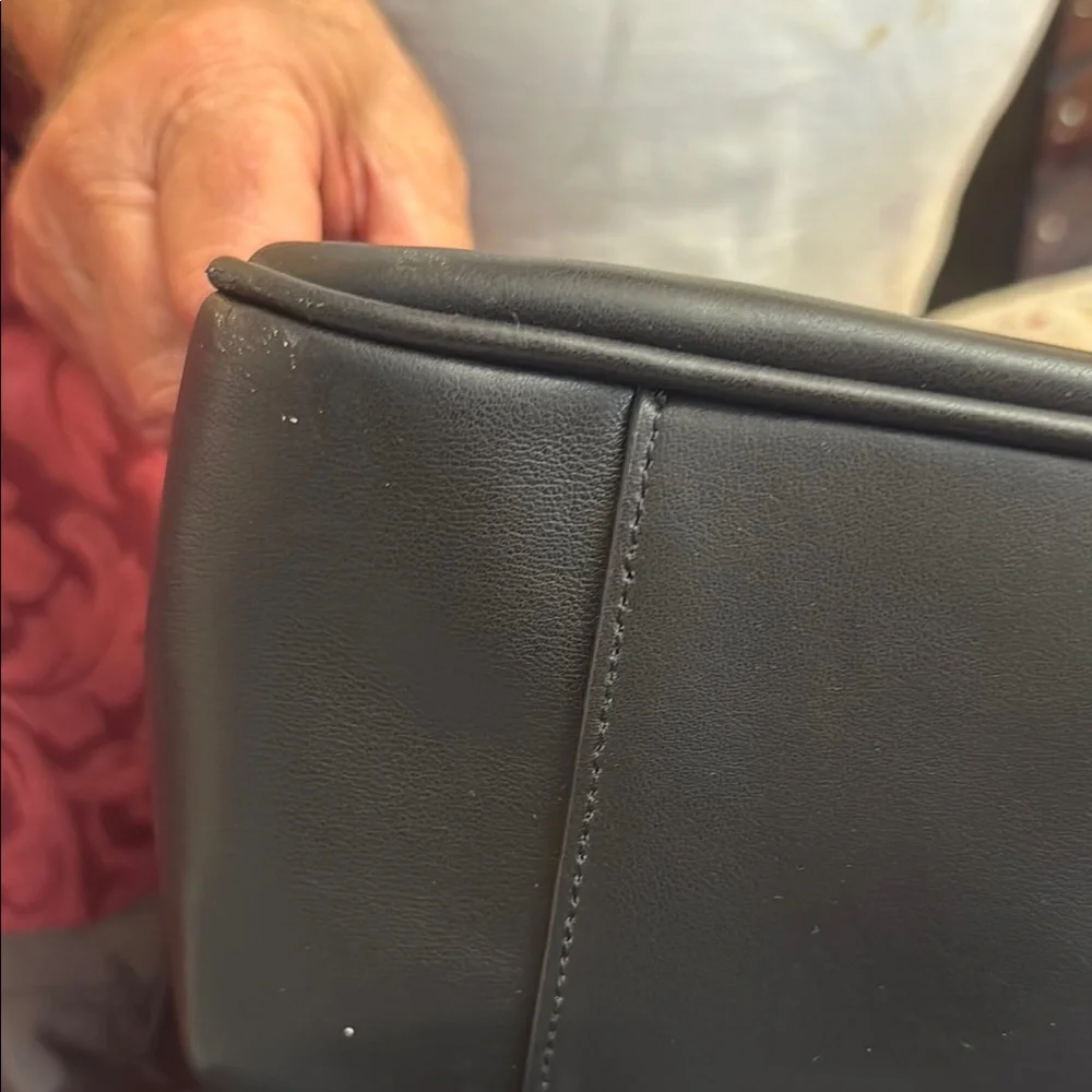 Karl Lagerfeld Black Leather Bag with Gold Details - Picture 4 of 6